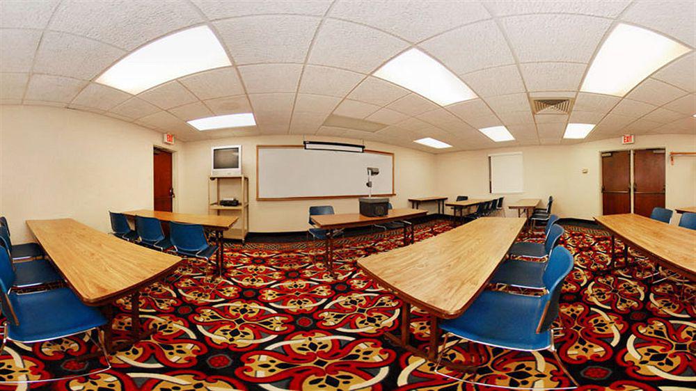 Comfort Inn - Hall Of Fame Canton Buitenkant foto
